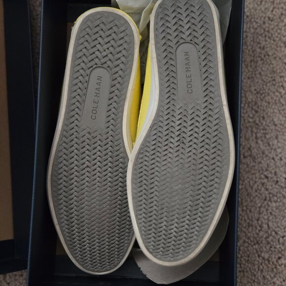 Cole Haan Women's Yellow cloth Penny Loafer boat shoe 6.5B - Picture 2 of 6